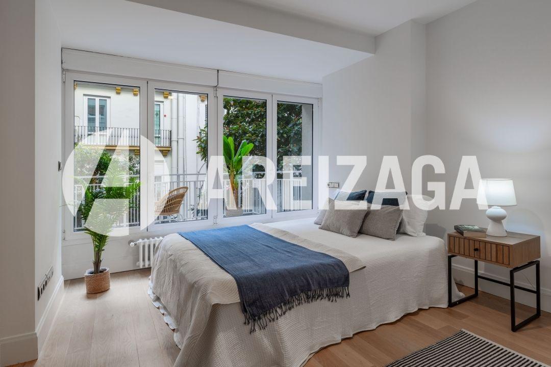 Flat for Sale in San Sebastián