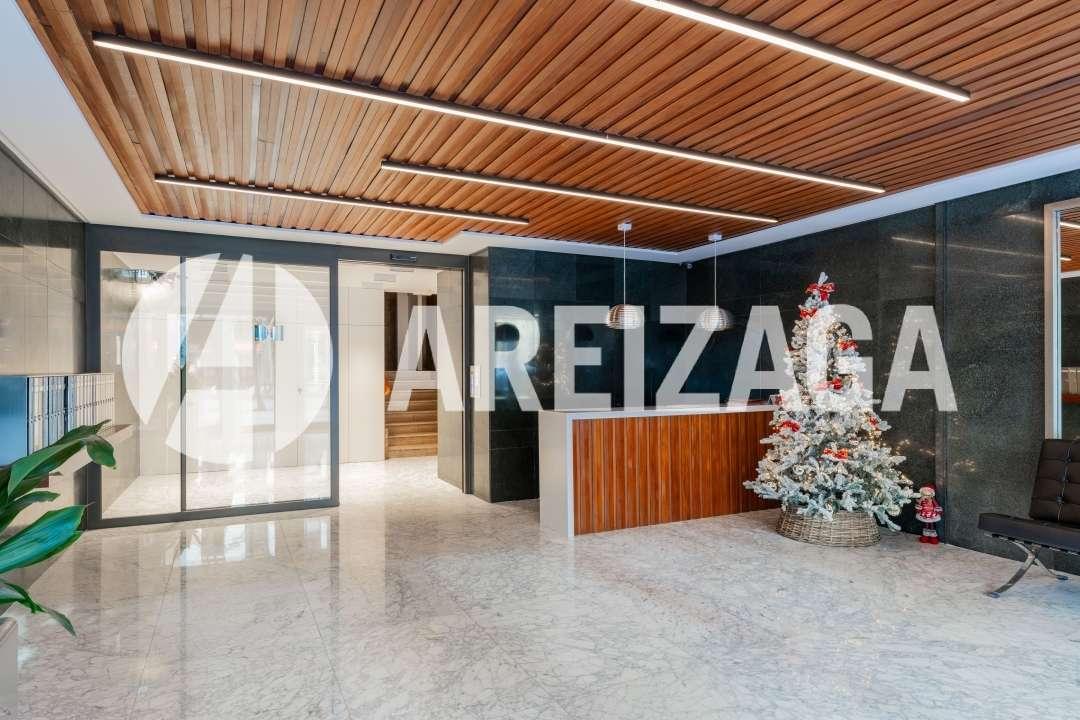 Flat for Sale in San Sebastián