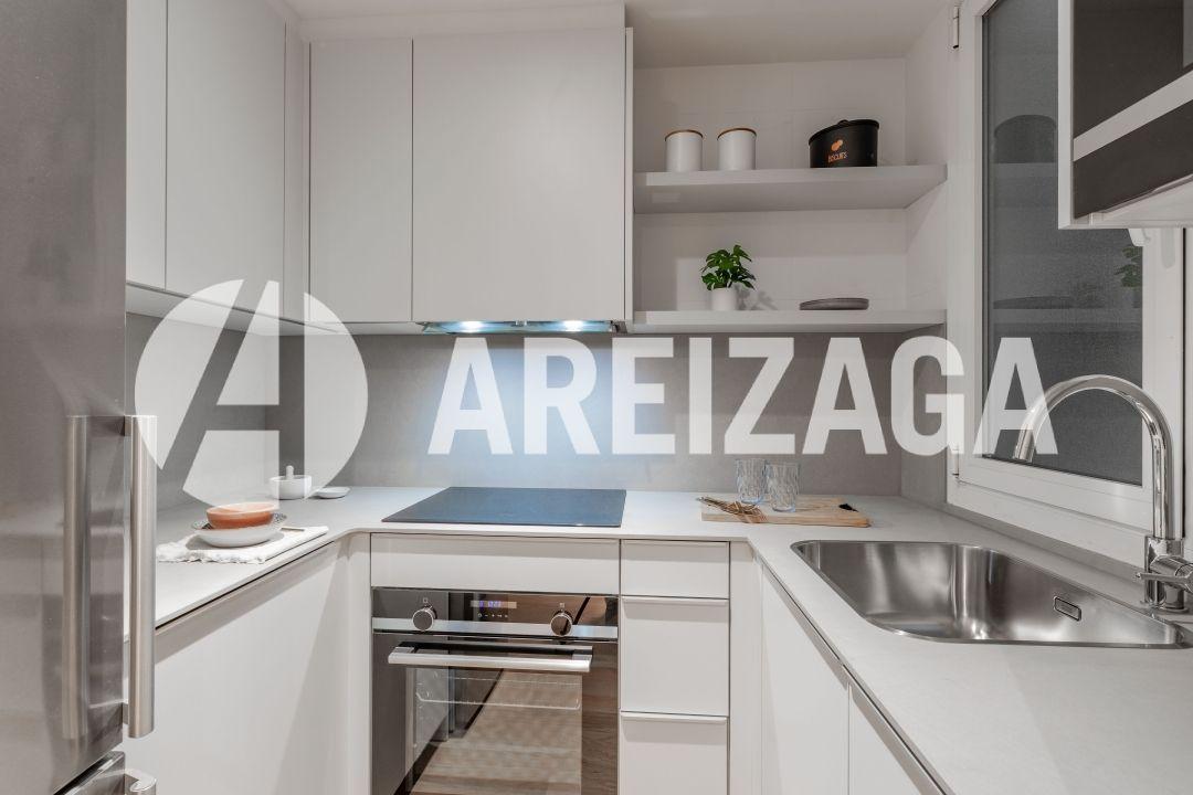 Flat for Sale in San Sebastián