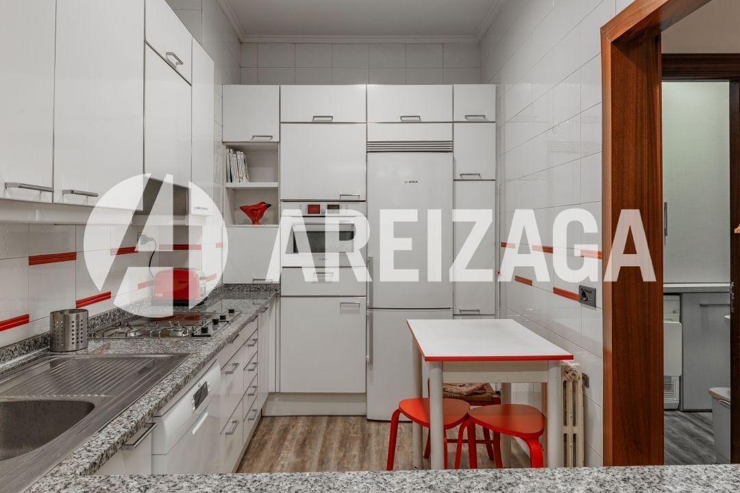 Flat for Sale in San Sebastián
