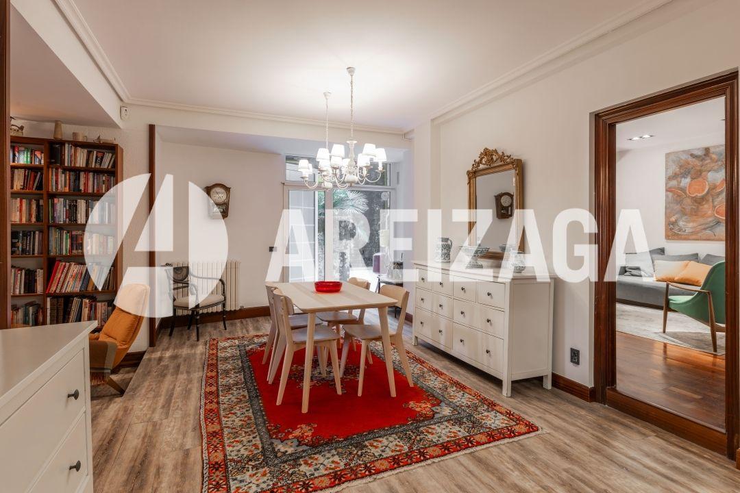 Flat for Sale in San Sebastián