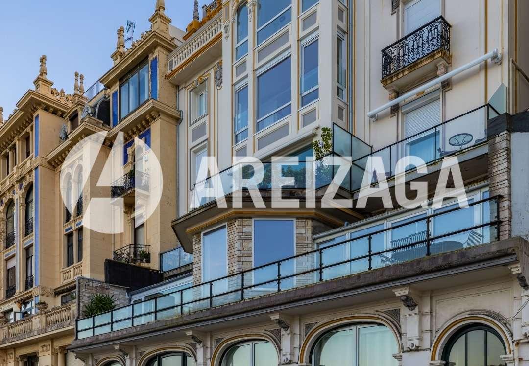 Flat for Sale in San Sebastián