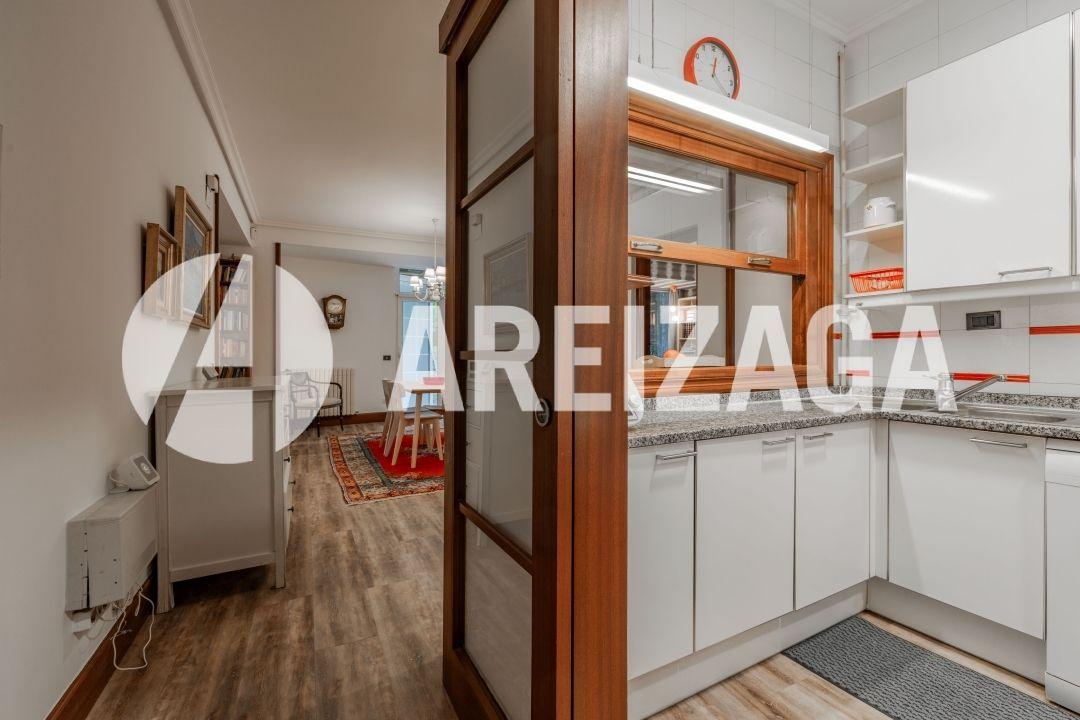 Flat for Sale in San Sebastián
