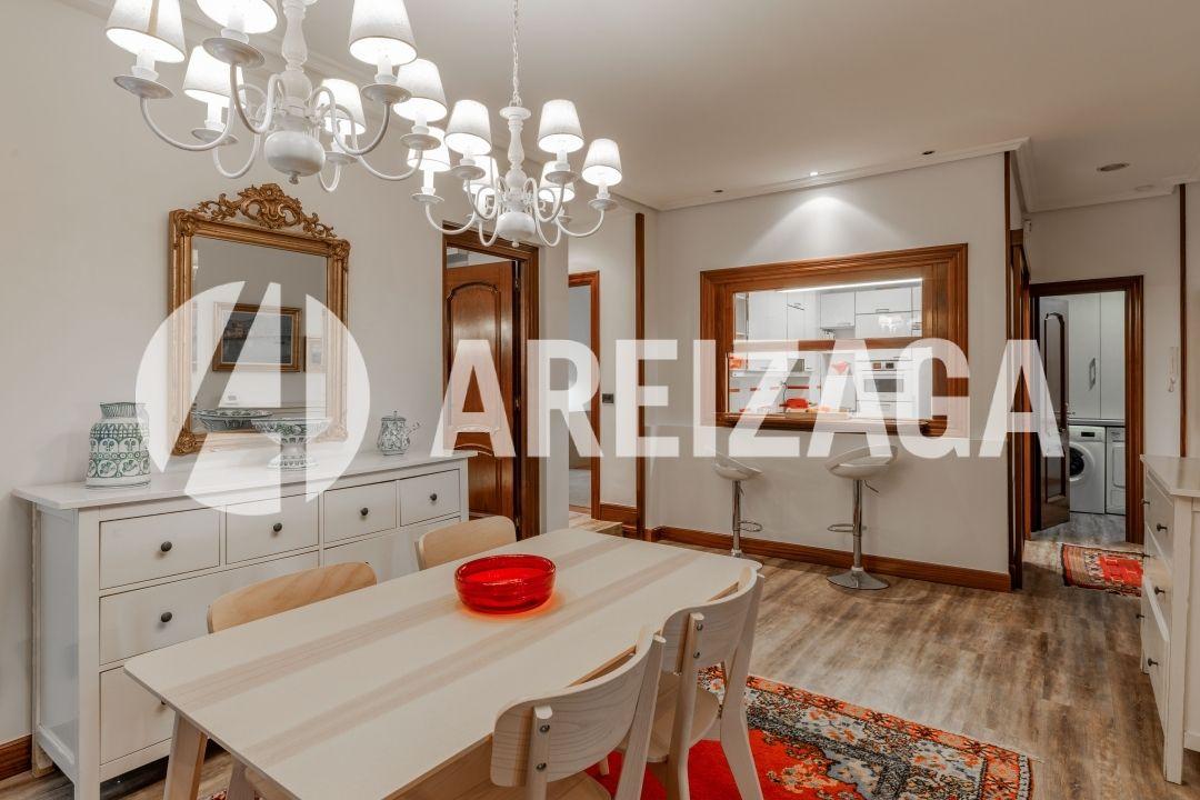 Flat for Sale in San Sebastián