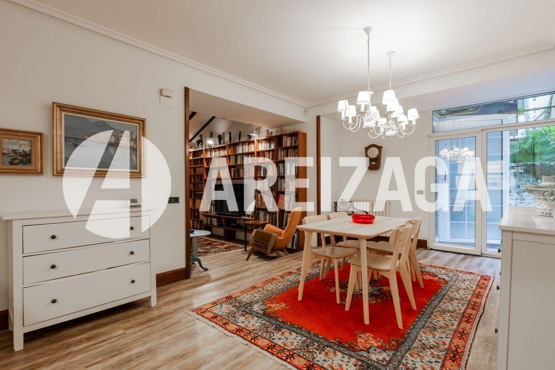 Flat for Sale in San Sebastián