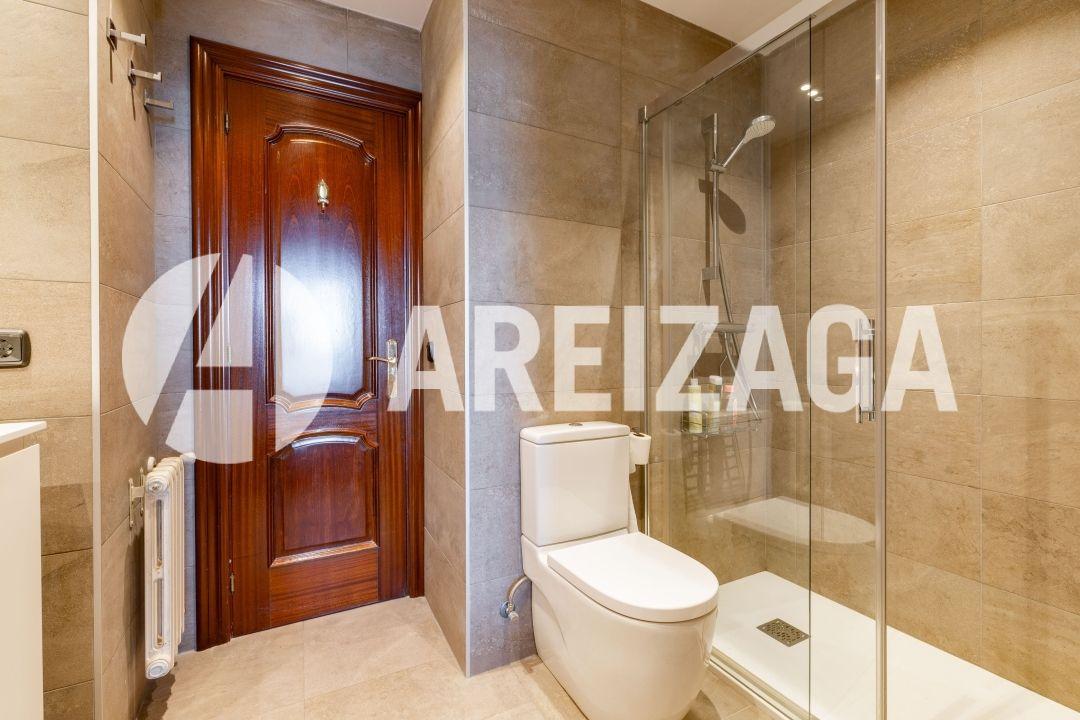 Flat for Sale in San Sebastián
