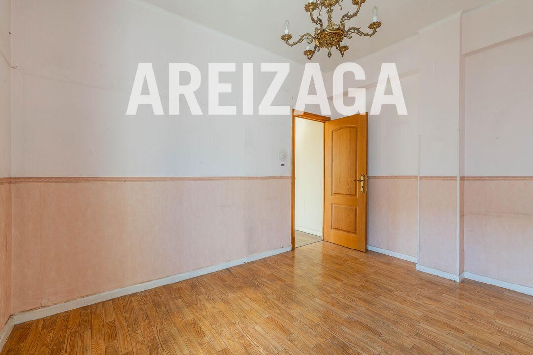 Flat for Sale in San Sebastián