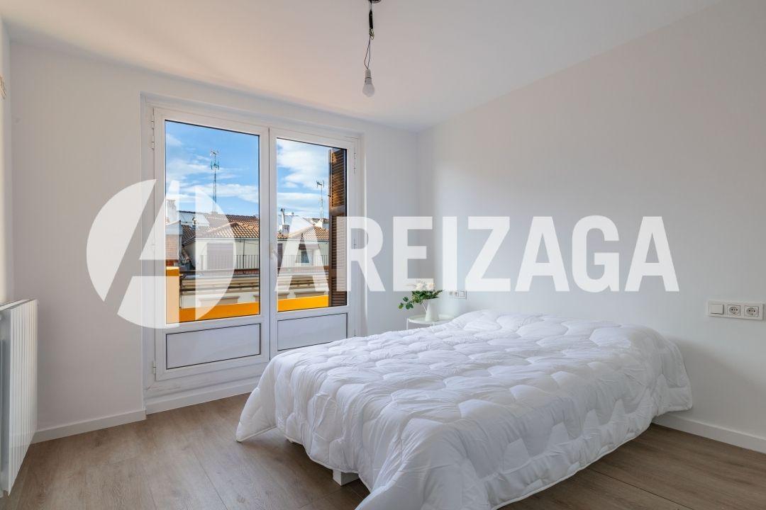 Flat for Sale in San Sebastián