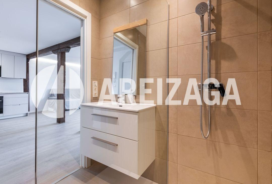 Flat for Sale in San Sebastián