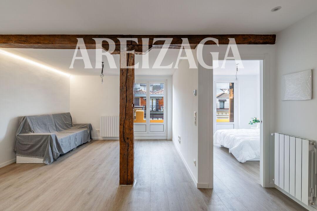 Flat for Sale in San Sebastián