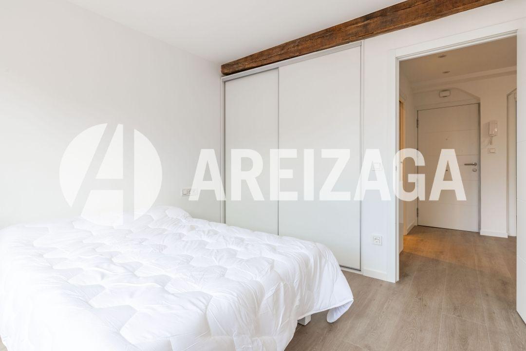 Flat for Sale in San Sebastián