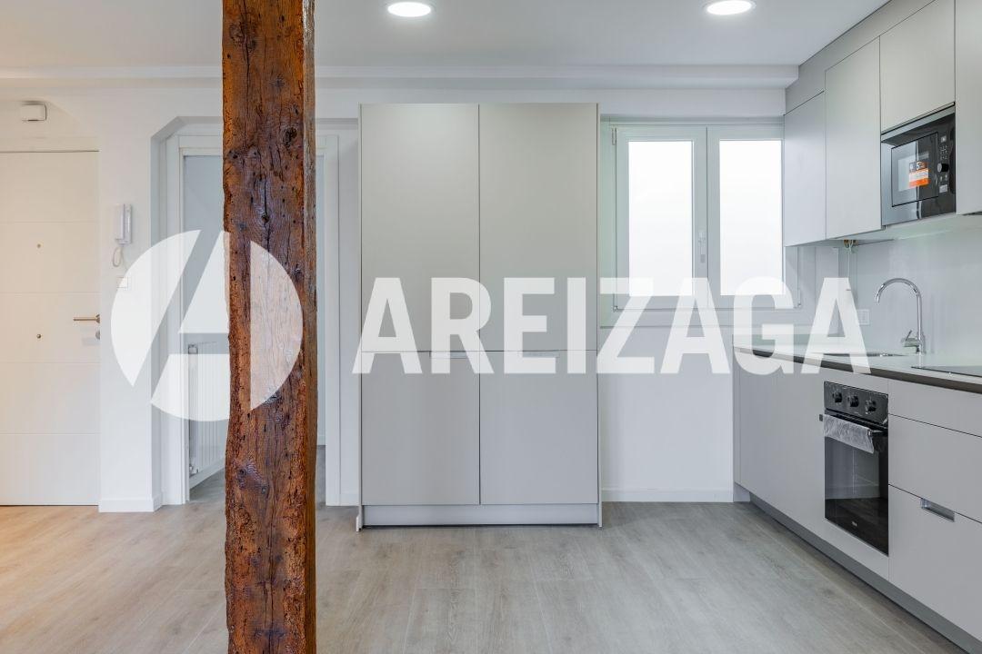 Flat for Sale in San Sebastián