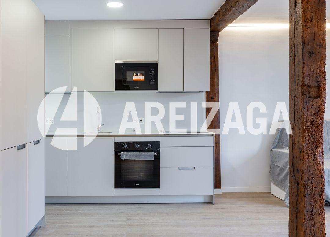 Flat for Sale in San Sebastián