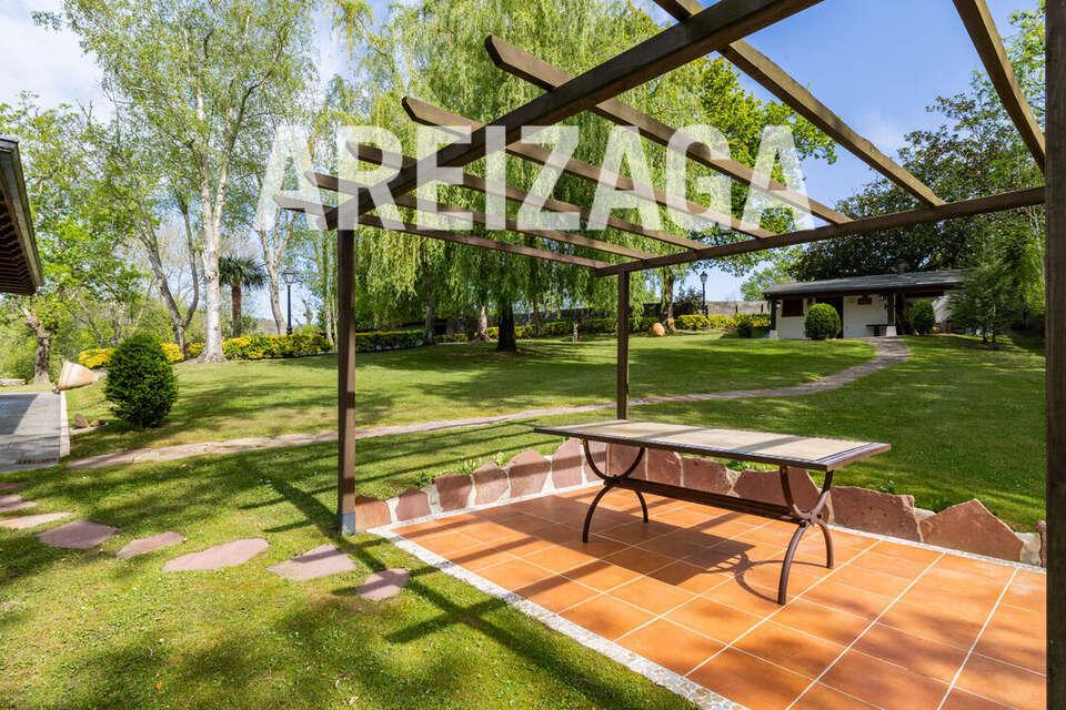 Chalet for Sale in Astigarraga