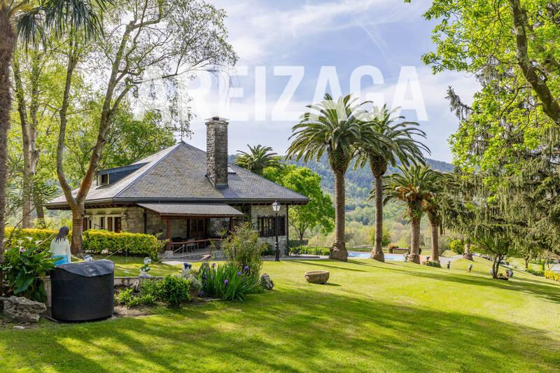 Chalet for Sale in Astigarraga