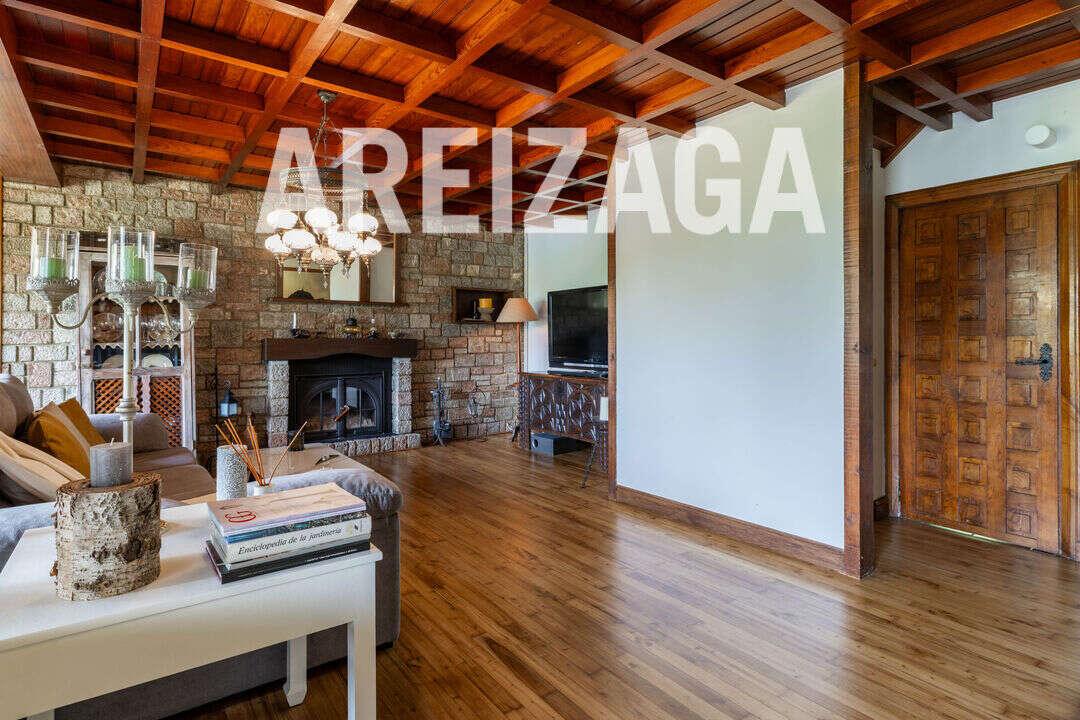Chalet for Sale in Astigarraga