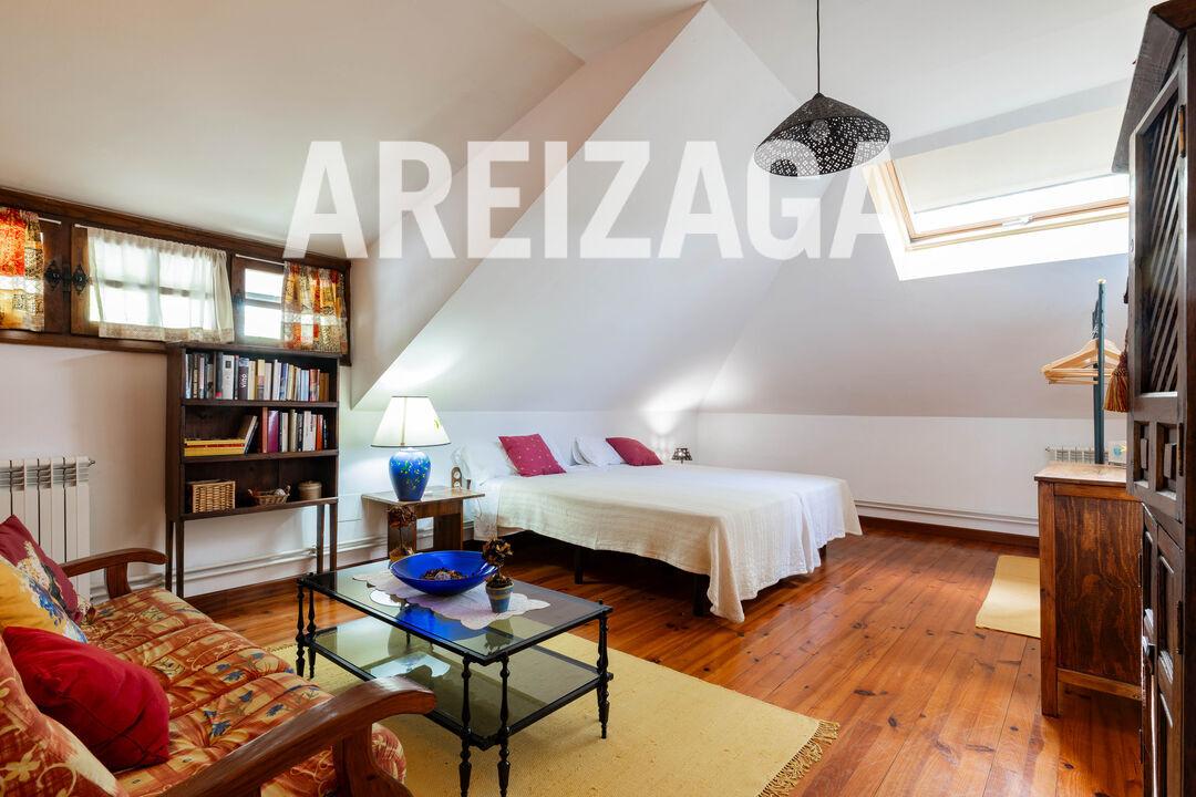 Chalet for Sale in Astigarraga