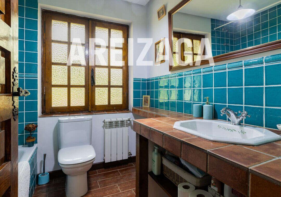 Chalet for Sale in Astigarraga