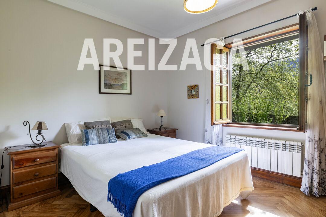 Chalet for Sale in Astigarraga