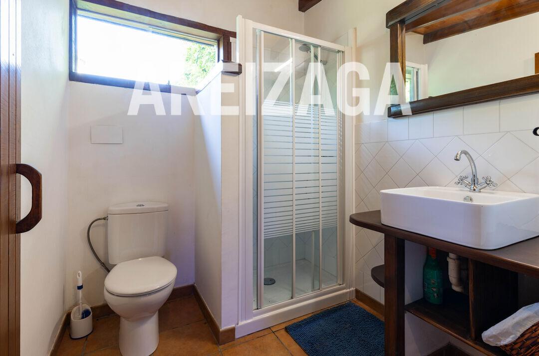 Chalet for Sale in Astigarraga