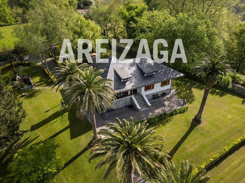 Chalet for Sale in Astigarraga