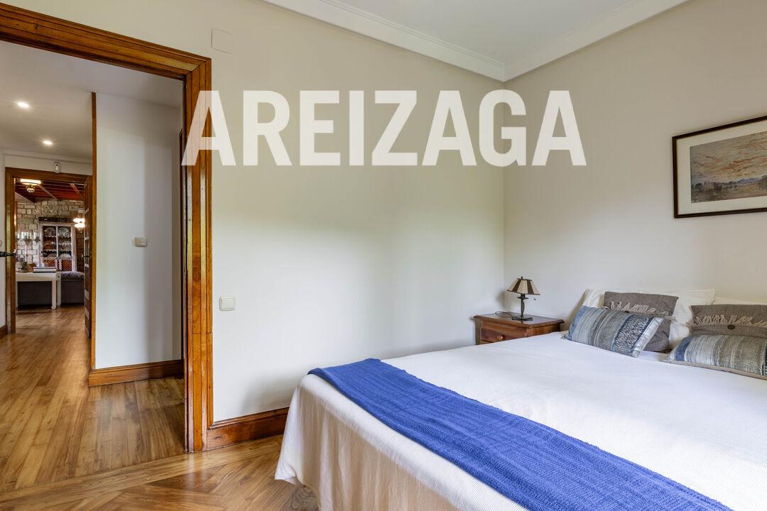 Chalet for Sale in Astigarraga