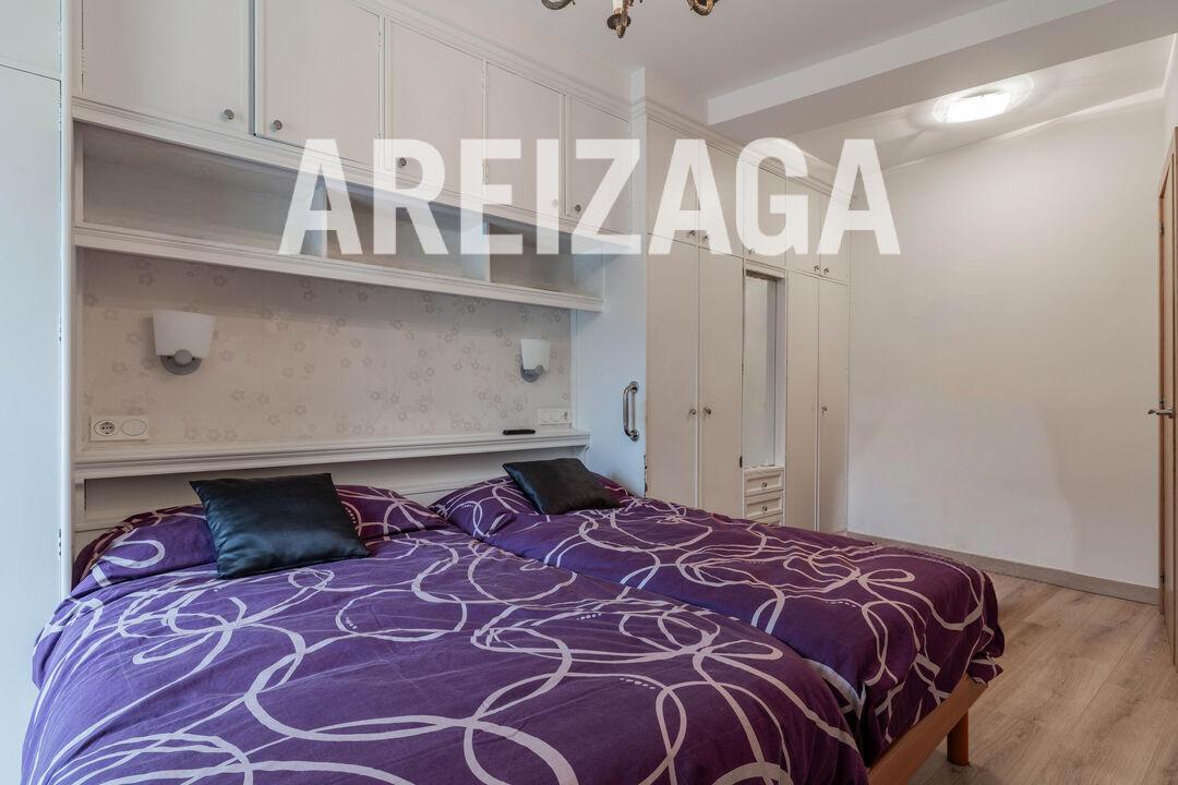 Flat for Sale in San Sebastián