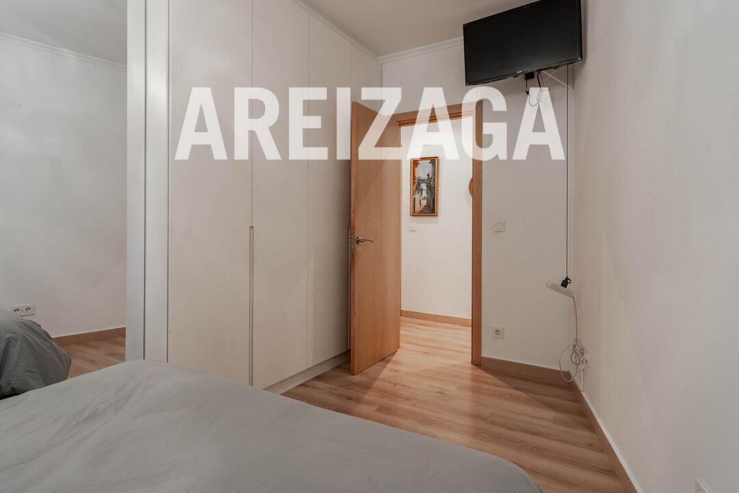 Flat for Sale in San Sebastián