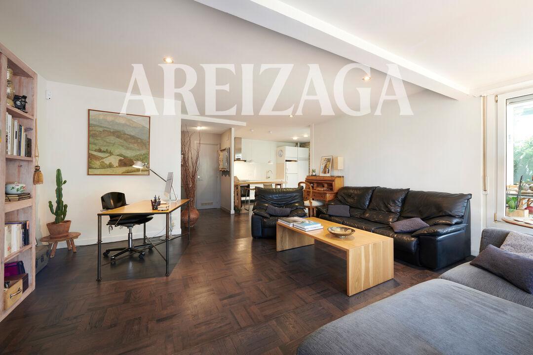 Flat for Sale in San Sebastián