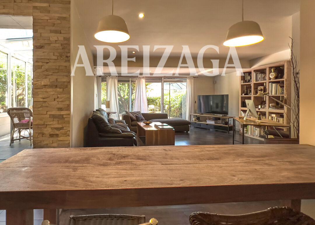 Flat for Sale in San Sebastián