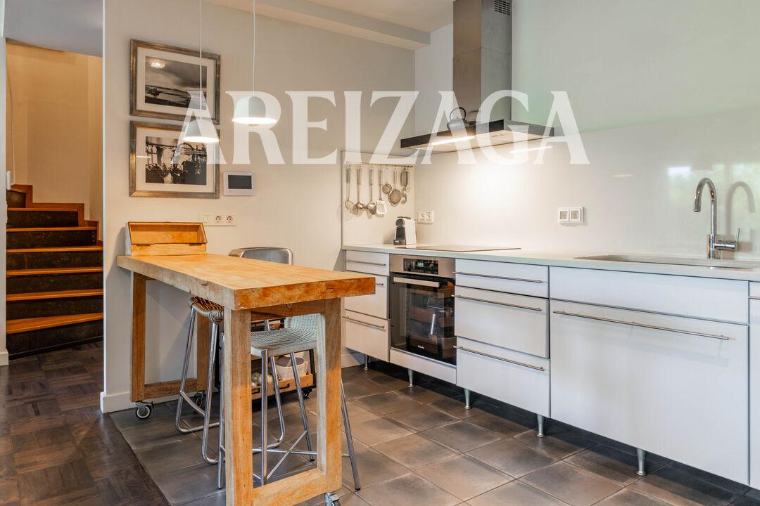 Flat for Sale in San Sebastián
