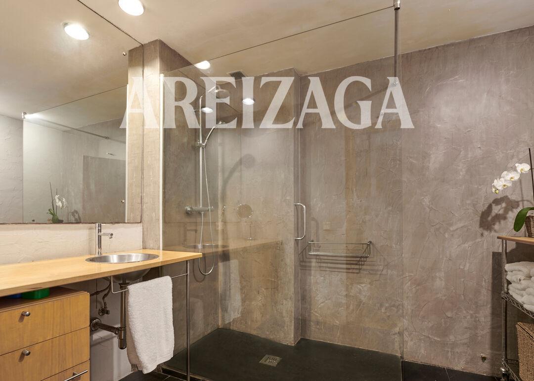 Flat for Sale in San Sebastián