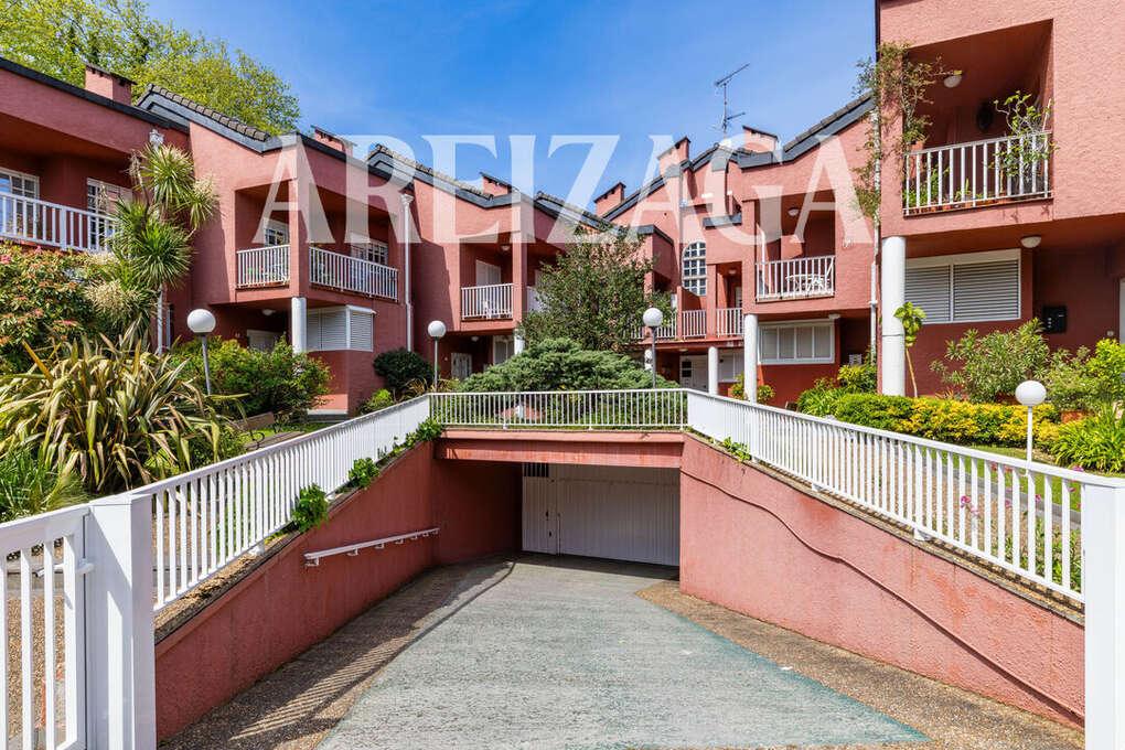 Flat for Sale in San Sebastián