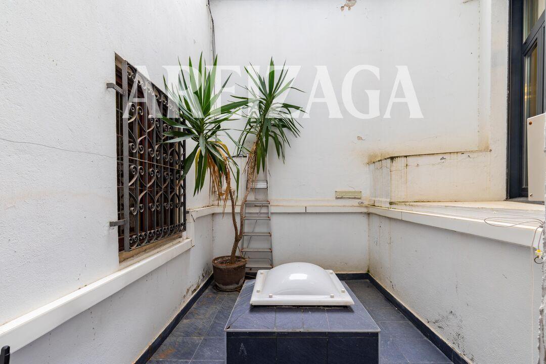Flat for Sale in San Sebastián