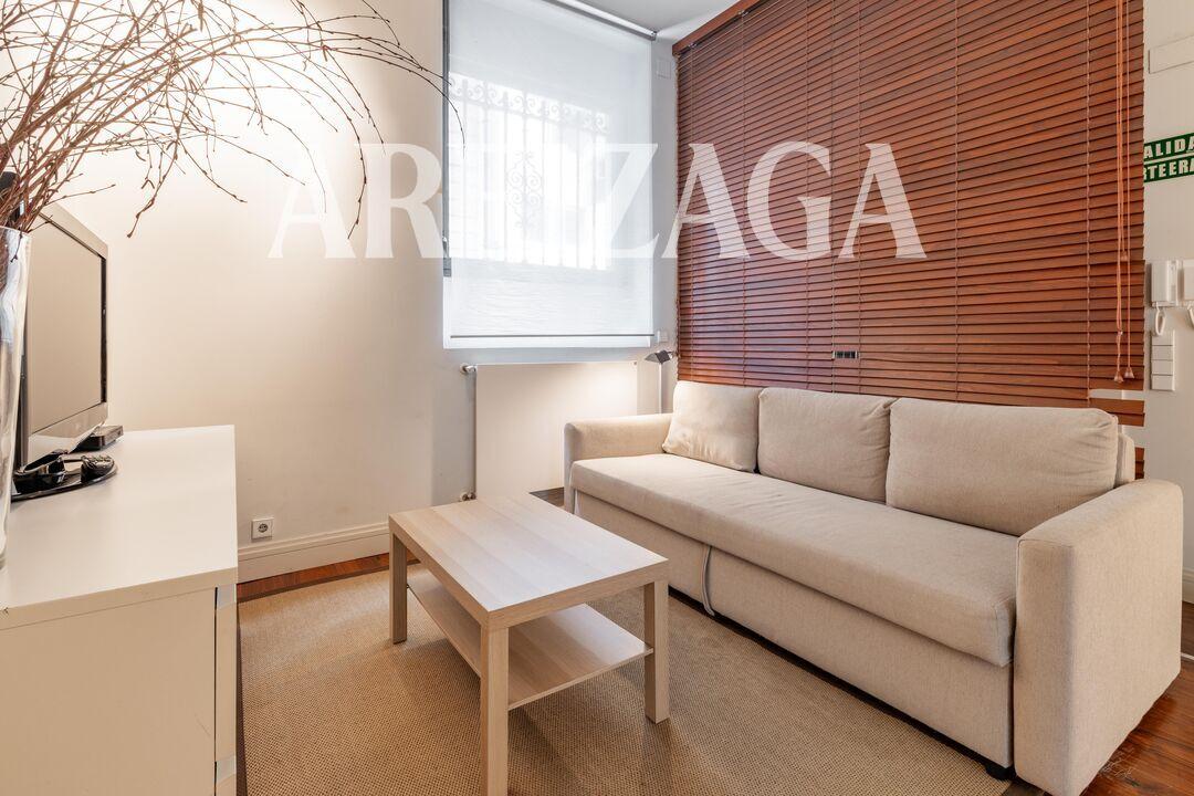 Flat for Sale in San Sebastián