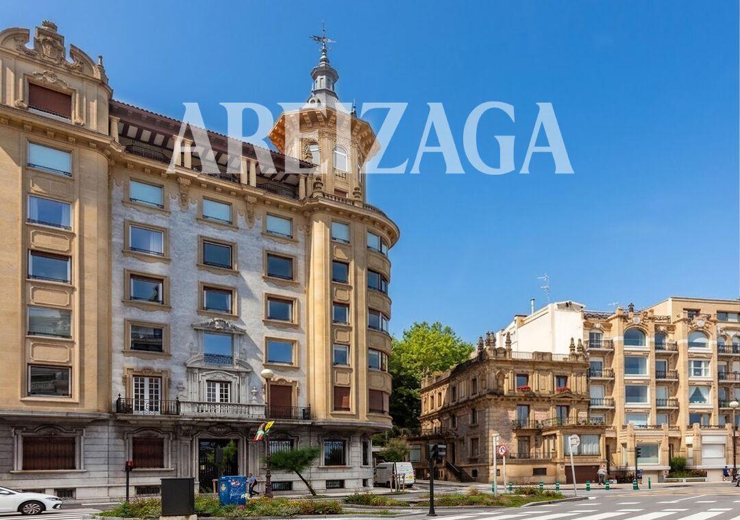 Flat for Sale in San Sebastián