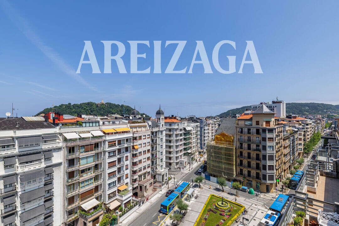 Flat for Sale in San Sebastián