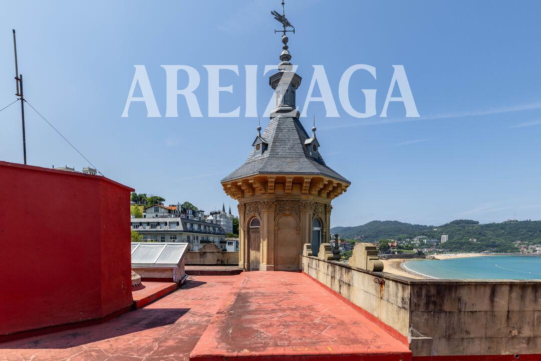 Flat for Sale in San Sebastián