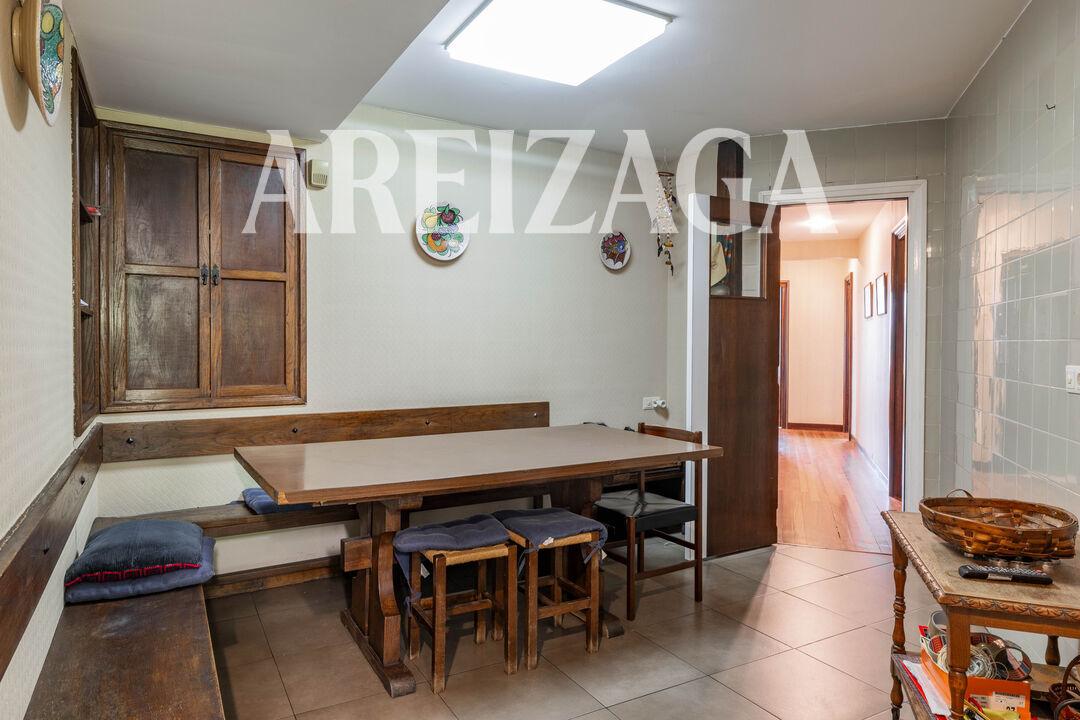 Flat for Sale in San Sebastián