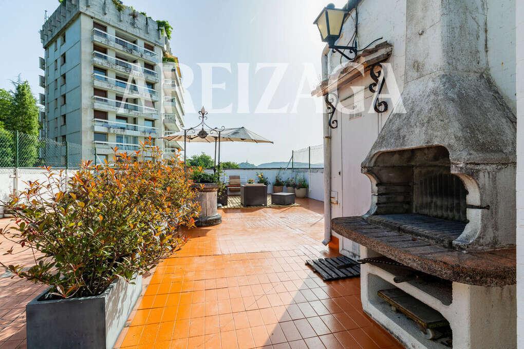Flat for Sale in San Sebastián