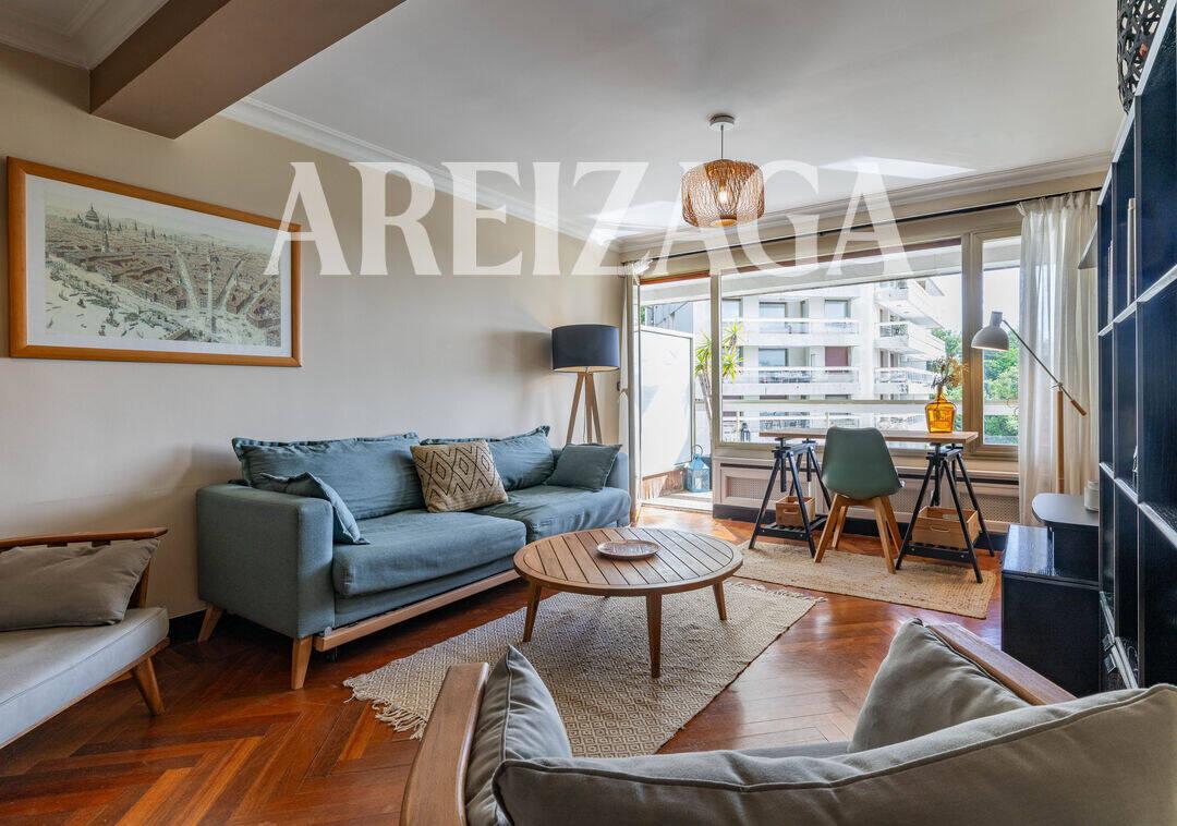 Flat for Sale in San Sebastián