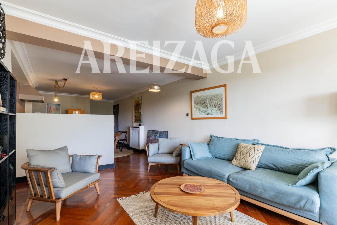 Flat for Sale in San Sebastián