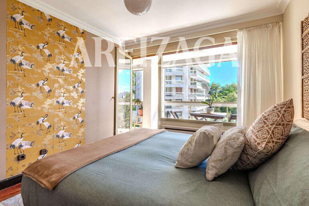 Flat for Sale in San Sebastián