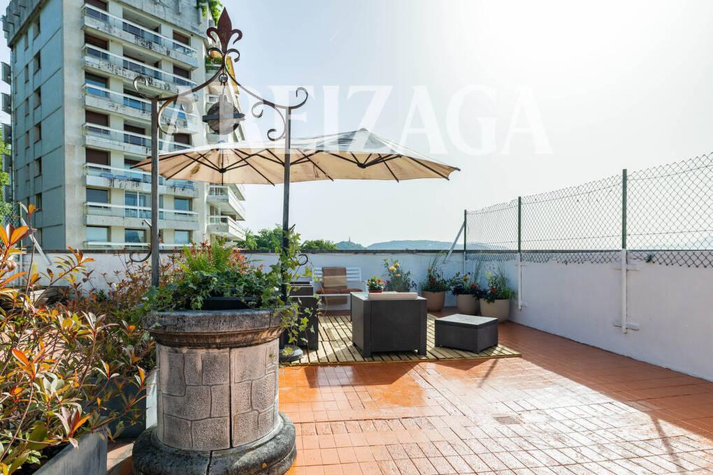 Flat for Sale in San Sebastián