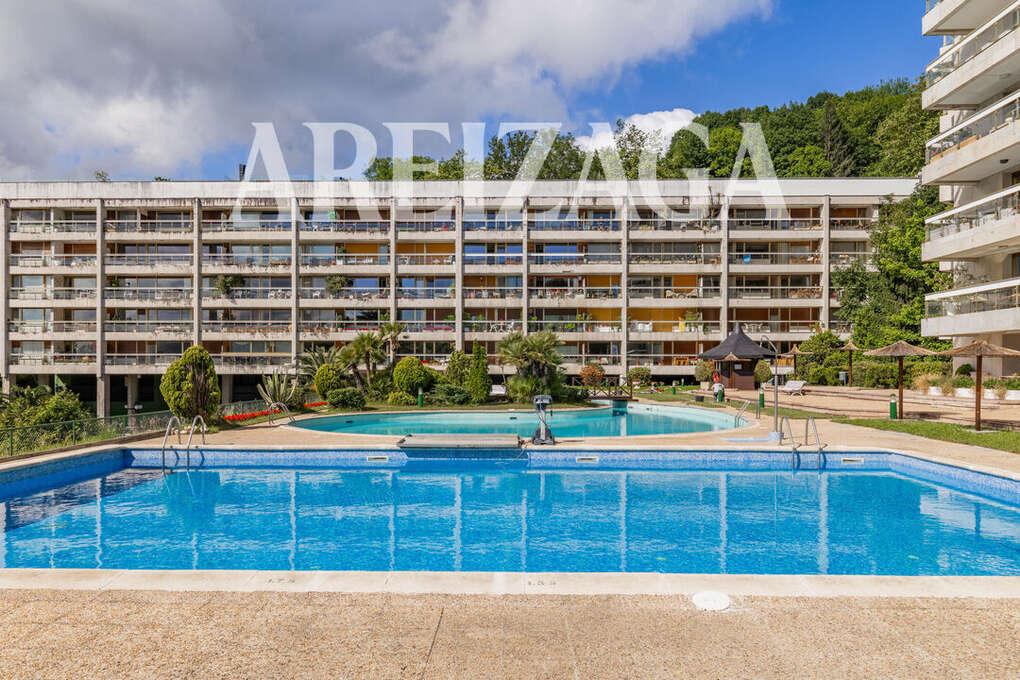 Flat for Sale in San Sebastián