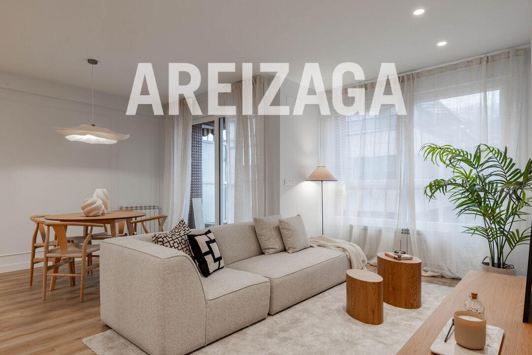 Flat for Sale in San Sebastián
