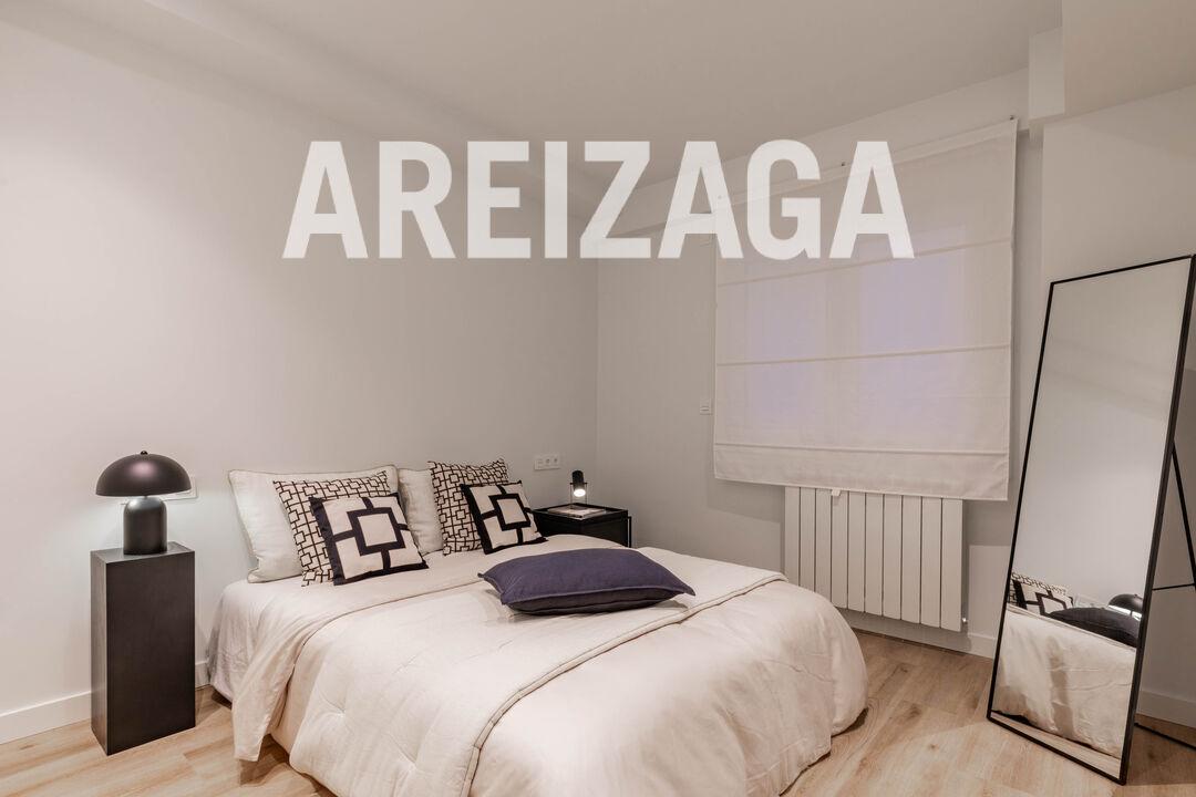 Flat for Sale in San Sebastián