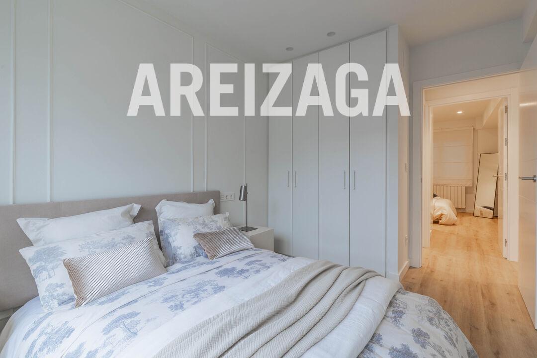 Flat for Sale in San Sebastián