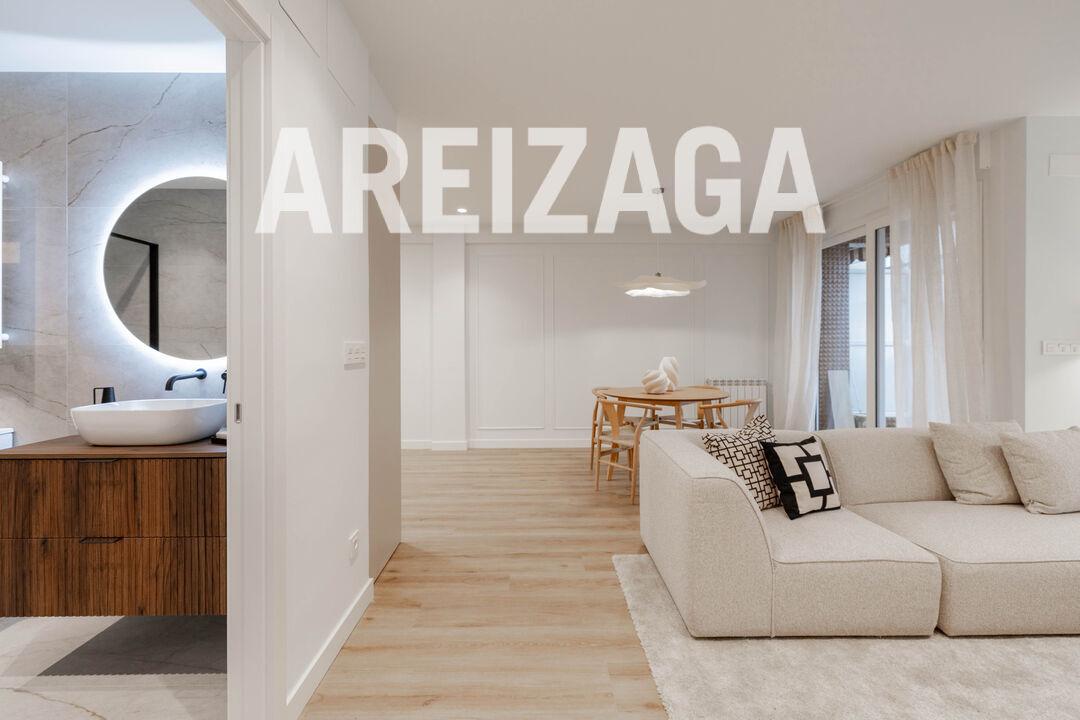 Flat for Sale in San Sebastián