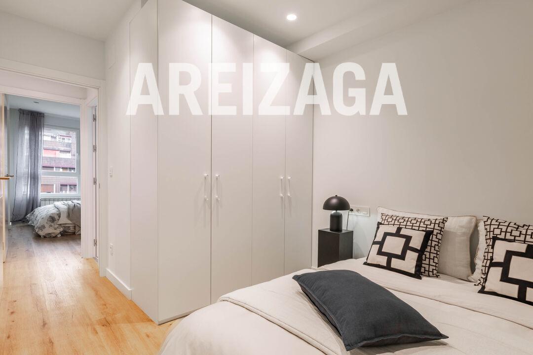 Flat for Sale in San Sebastián
